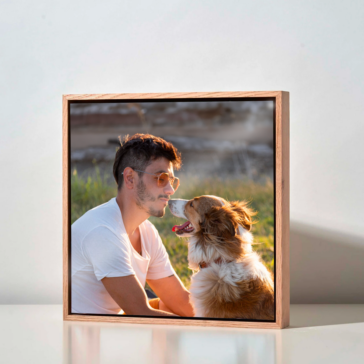 Floating Frame Square